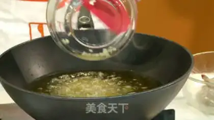Make Shrimp ball from the pond step 2
