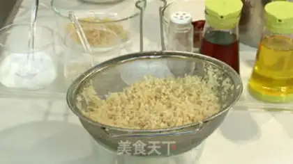 Make Shrimp ball from the pond step 3
