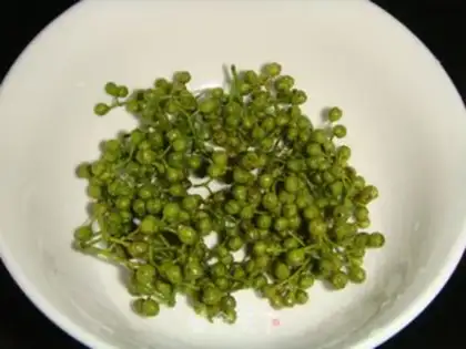 Make Homemade green pepper oil step 2