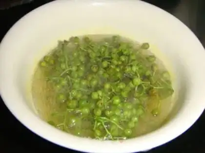 Make Homemade green pepper oil step 4