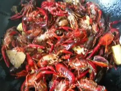 Make Spicy lobster step 12