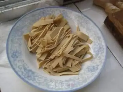 Make Garlic soy sauce step 1