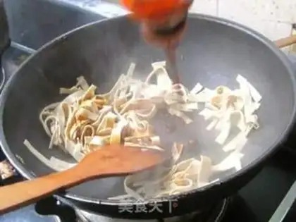 Make Garlic soy sauce step 3