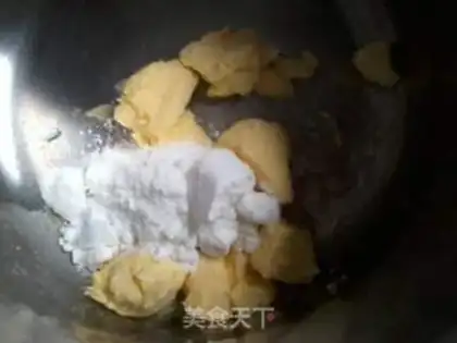 Make Red-tree cookies step 2