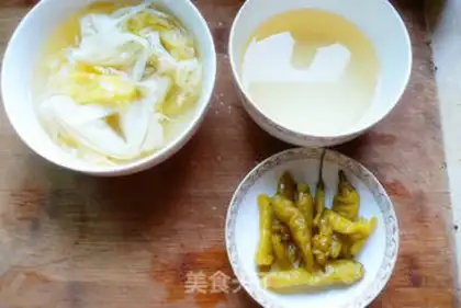 Make Sour soup, fat cow step 4