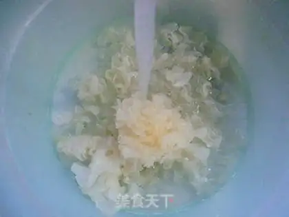 Make Silver ears of raisins and raisins step 2