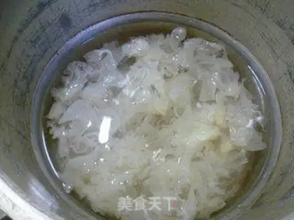 Make Silver ears of raisins and raisins step 5