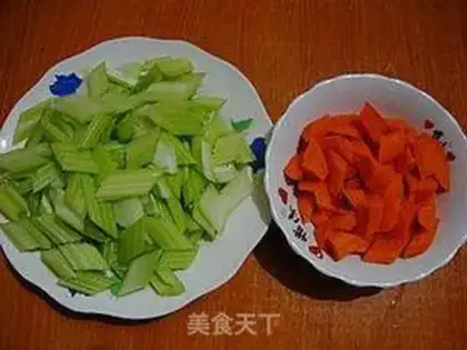 Make The cold peanuts, the celery step 2