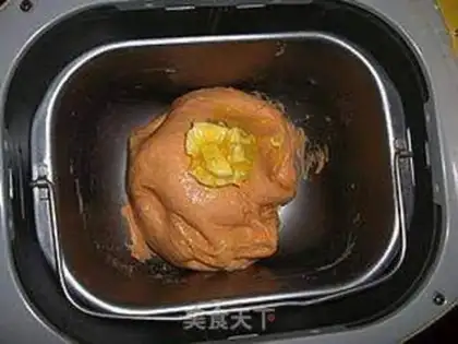 Make Pumpkin-tree-bread step 2