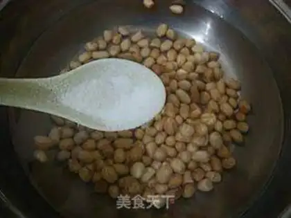 Make The cold peanuts, the celery step 4
