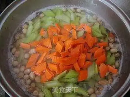 Make The cold peanuts, the celery step 7