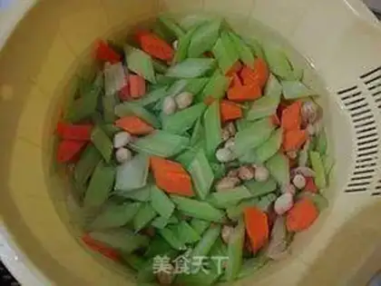 Make The cold peanuts, the celery step 8