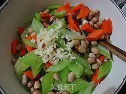 Make The cold peanuts, the celery step 12