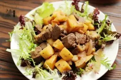 Make Black pepper apple beef step 18