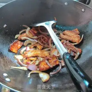 Make Onion fried meat step 7