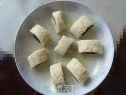 Make Donkey rolls step 7