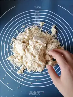 Make Sesame cream rolls step 3