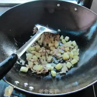 Make Potato garlic step 4