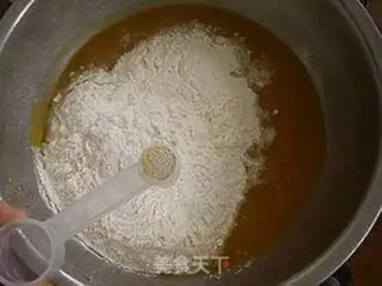 Make Pumpkin bean buns step 1