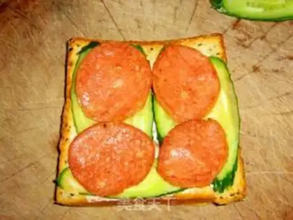 Make Simple sandwiches step 8