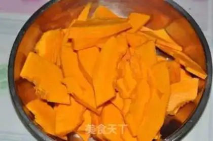 Make Pumpkin cake step 1