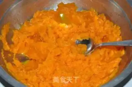 Make Pumpkin cake step 4