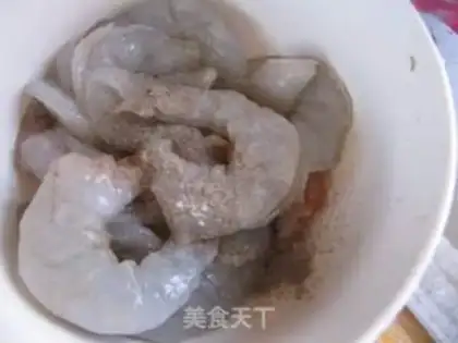 Make The seafood family step 7