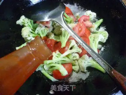Make Eggs and tomatoes and broccoli step 9