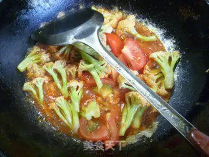 Make Eggs and tomatoes and broccoli step 11