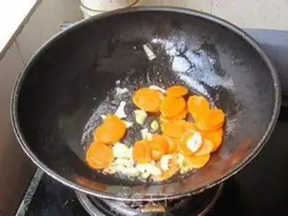 Make Orchid with carrots step 4