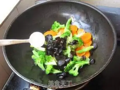 Make Orchid with carrots step 7