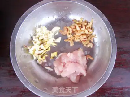 Make Shrimp mustard soup step 1