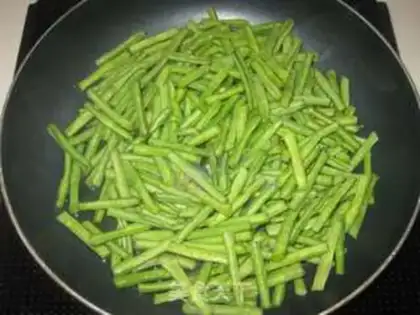 Make Pepper choppers and beans step 2