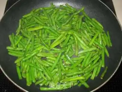 Make Pepper choppers and beans step 3