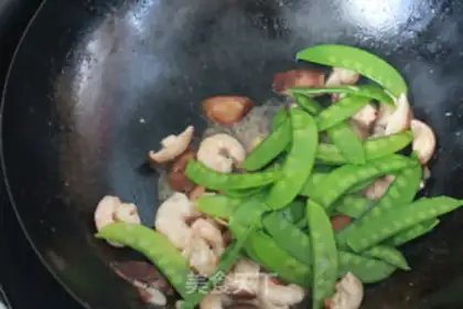 Make Dutch mushroom shrimp step 3
