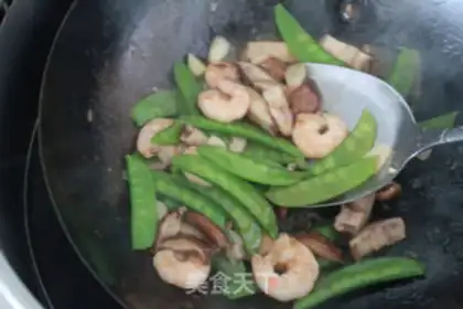 Make Dutch mushroom shrimp step 4