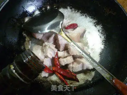 Make The soy bean curds burn the meat step 2