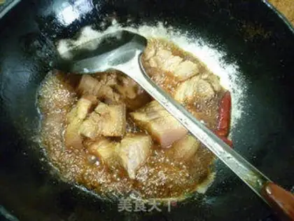 Make The soy bean curds burn the meat step 4