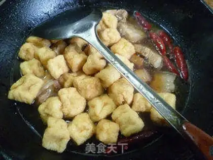 Make The soy bean curds burn the meat step 6