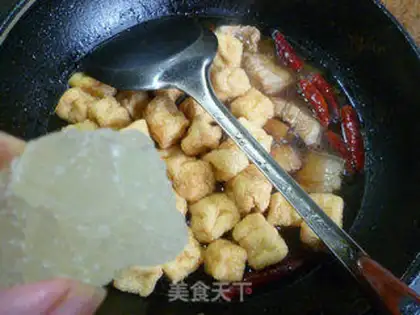 Make The soy bean curds burn the meat step 7