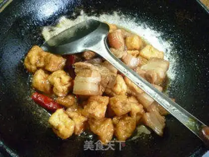 Make The soy bean curds burn the meat step 11