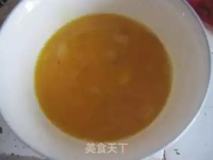 Make Potato pepper fried eggs step 4