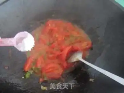 Make Potato pepper fried eggs step 10