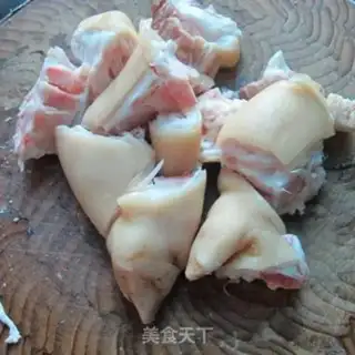 Make Garlic steamed pig hoof step 1