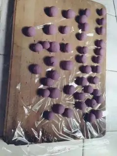 Make Spam-breed balls step 4
