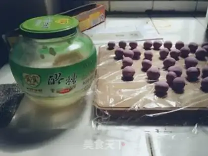 Make Spam-breed balls step 5