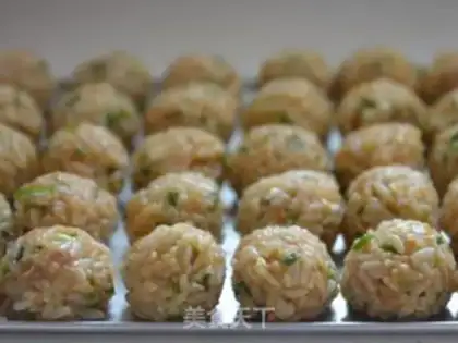 Make Meat and rice balls step 5