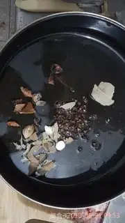 Make Sausage beef eggbox step 1