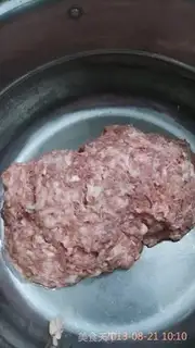 Make Sausage beef eggbox step 2
