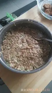 Make Sausage beef eggbox step 4